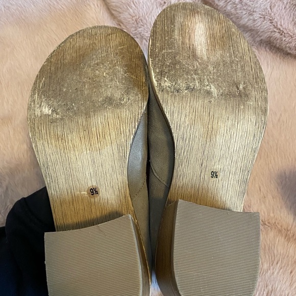 Seychelles descent taupe suede chunky heel tasseled loafer 9.5 - Picture 5 of 5